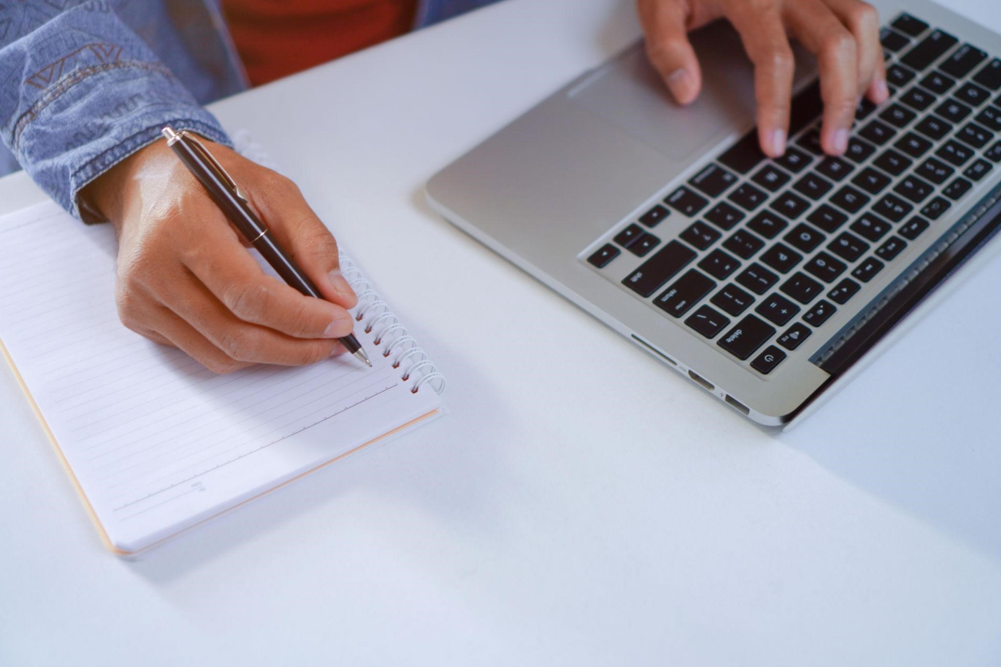 Registra tus apuestas y lleva un control financiero en un cuaderno